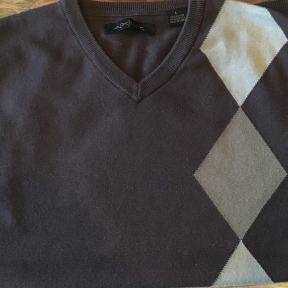 Donated Feb 2026 - Off Axist Brown Sweater Vest, Size Large - Picture 7 of 8